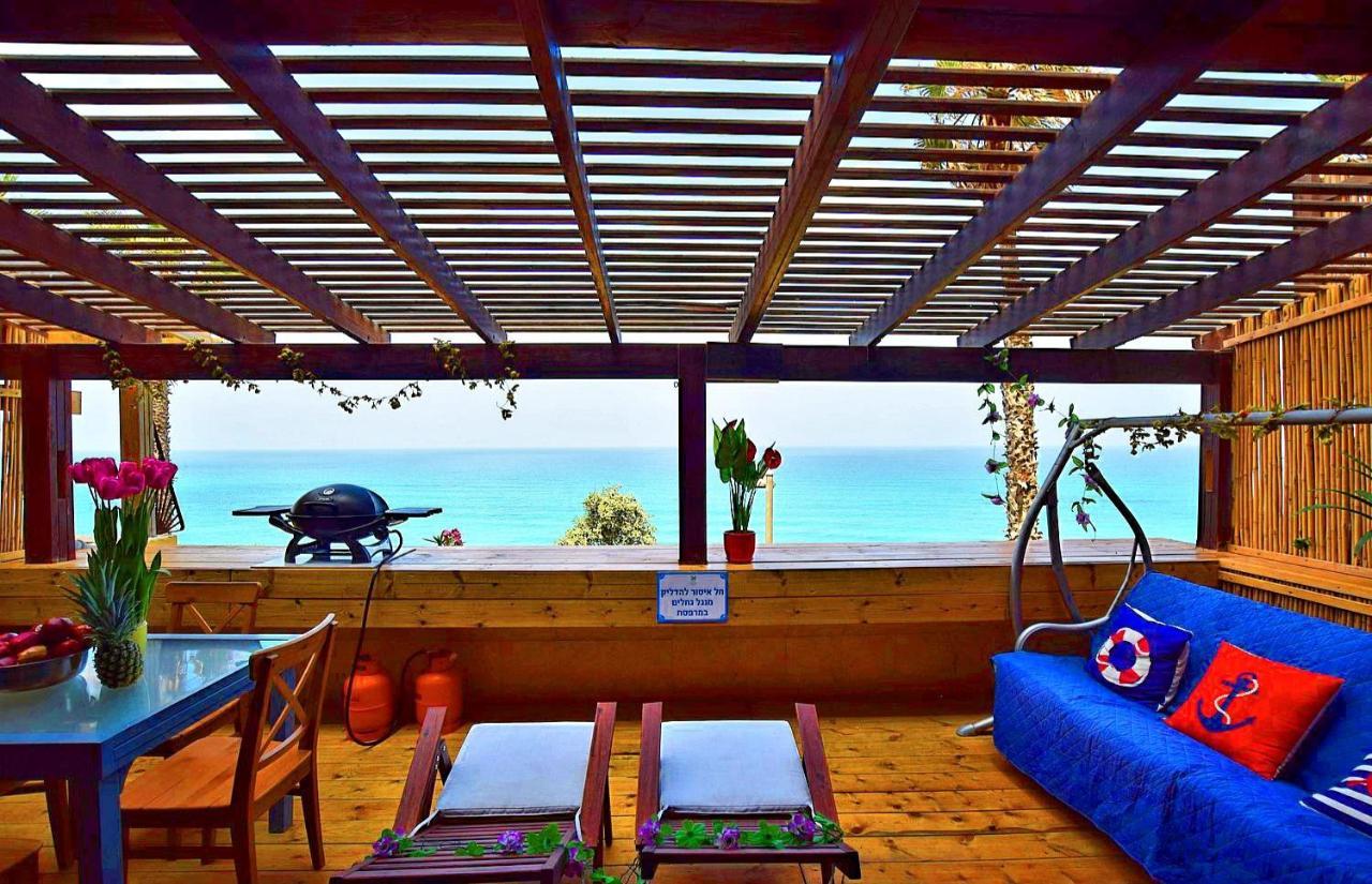 Magic On The Sea-Suites With A Private Jacuzzi And A Private Sea View Нетания Экстерьер фото