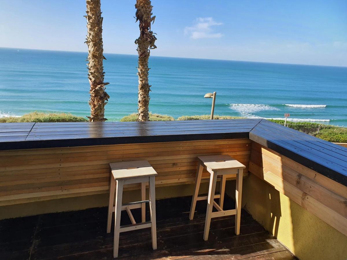 Magic On The Sea-Suites With A Private Jacuzzi And A Private Sea View Нетания Номер фото